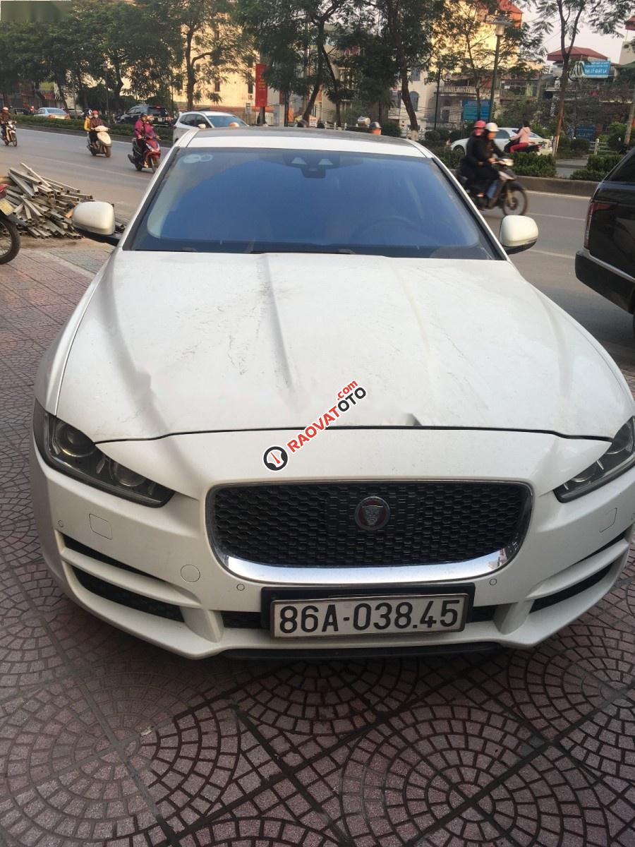 Cần bán xe Jaguar XE 2.0 T đời 2015, màu trắng, nhập khẩu-9