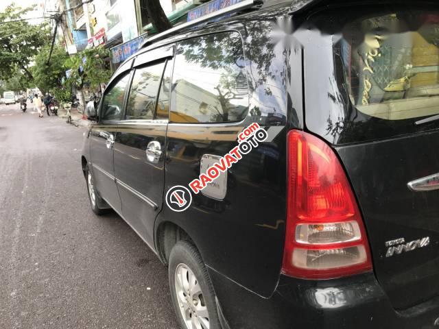 Cần bán gấp Toyota Innova đời 2006, màu đen-3