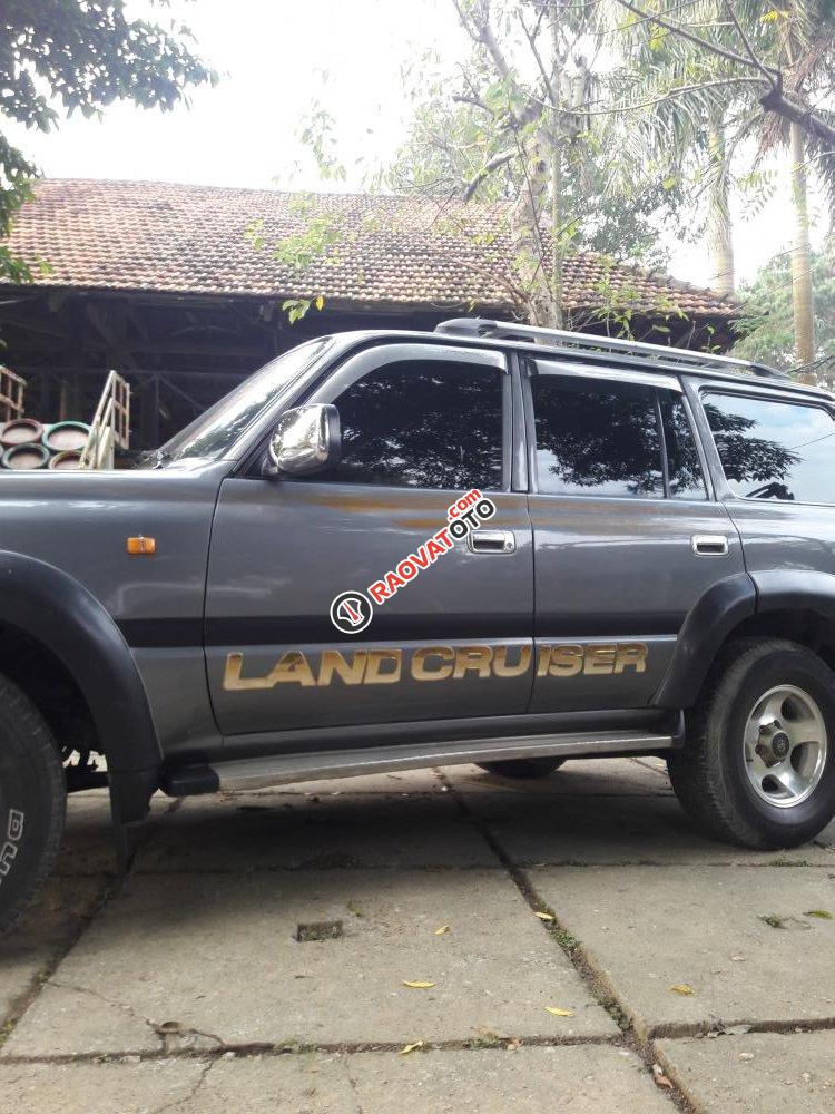 Cần bán Toyota Land Cruiser đời 1997, màu xám (ghi), nhập khẩu nguyên chiếc-1