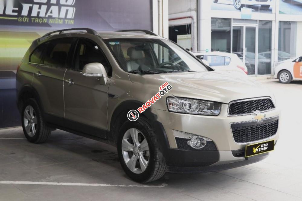 Cần bán lại xe Chevrolet Captiva LTZ 2.4 AT đời 2013, màu vàng, 546 triệu-2