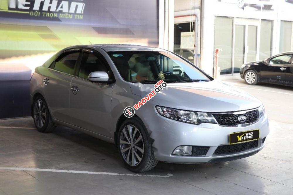 Bán Kia Forte 1.6 MT đời 2012, màu bạc, 396tr-2