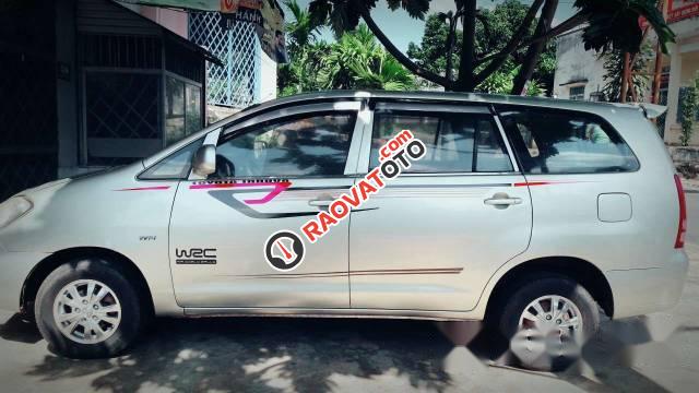 Bán xe Toyota Innova J sản xuất 2006 giá cạnh tranh-0