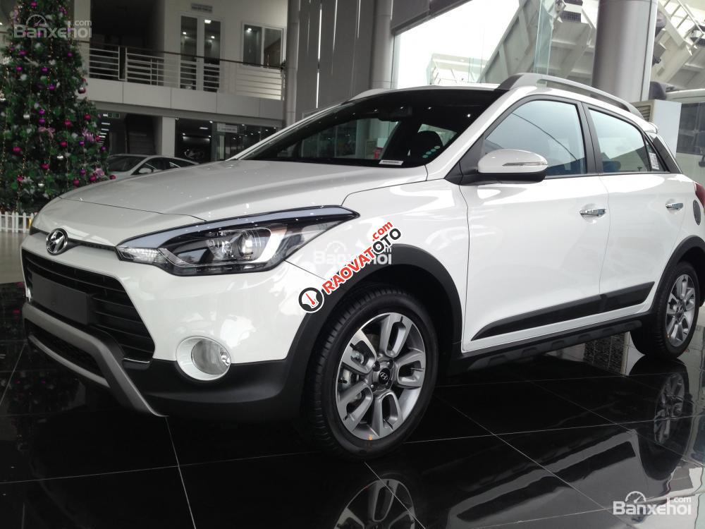 Hyundai Long Biên - Bán xe Hyundai i20 Active đời 2017, màu trắng, nhập khẩu giá cạnh tranh-6