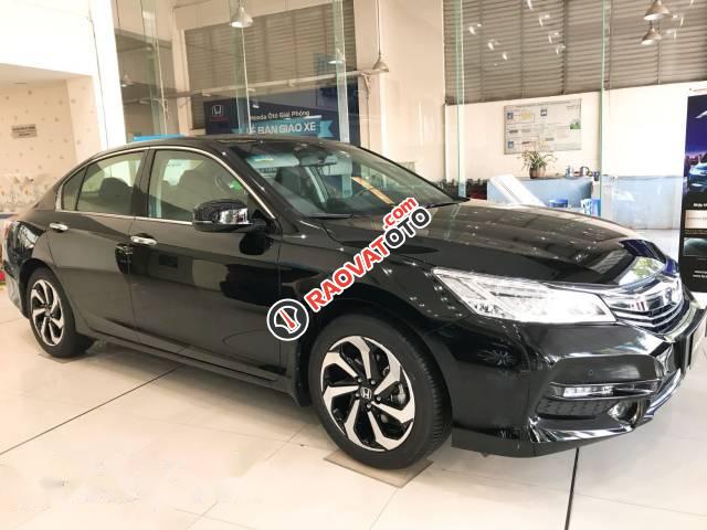 Bán xe Honda Accord đời 2017, màu đen-1