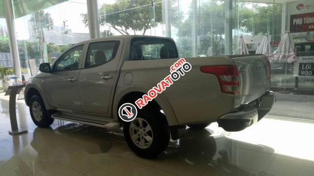 Cần bán Mitsubishi Triton đời 2017 giá cạnh tranh-3