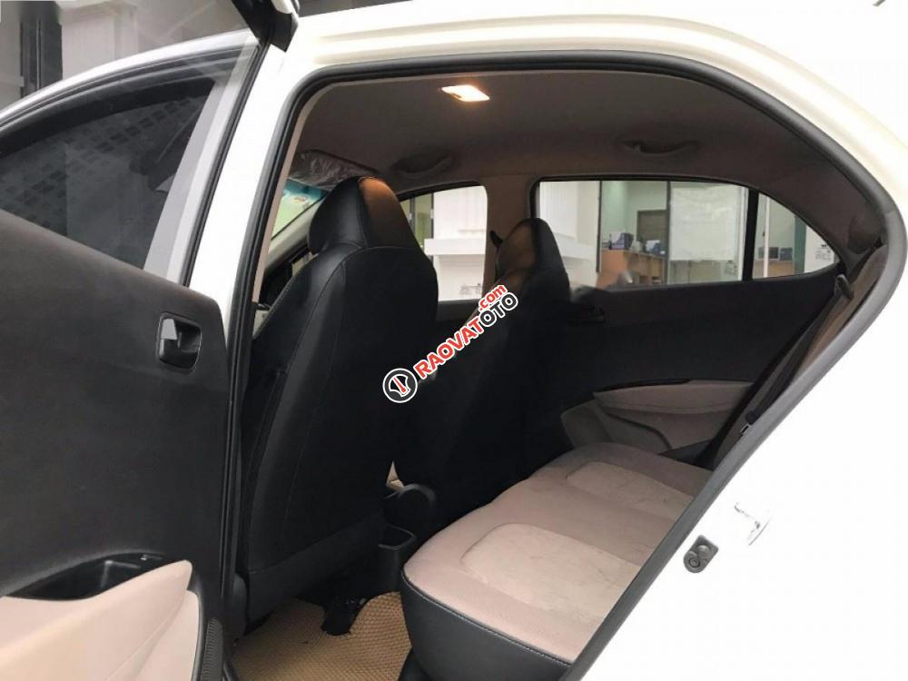 Cần bán gấp Hyundai Grand i10 1.2 MT Base đời 2016, màu trắng, nhập khẩu số sàn, giá chỉ 358 triệu-0