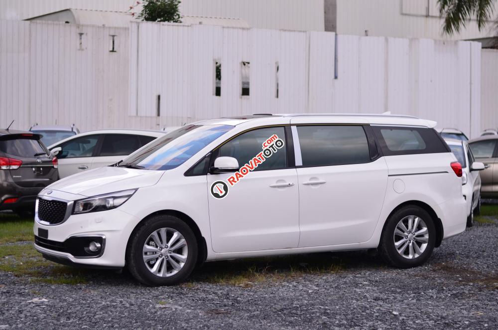 Kia Sedona giảm giá đặc biệt cuối năm, ngân hàng hỗ trợ 90%, nhiều màu, giao xe ngay. LH Ngay: 0937.18.36.39-2