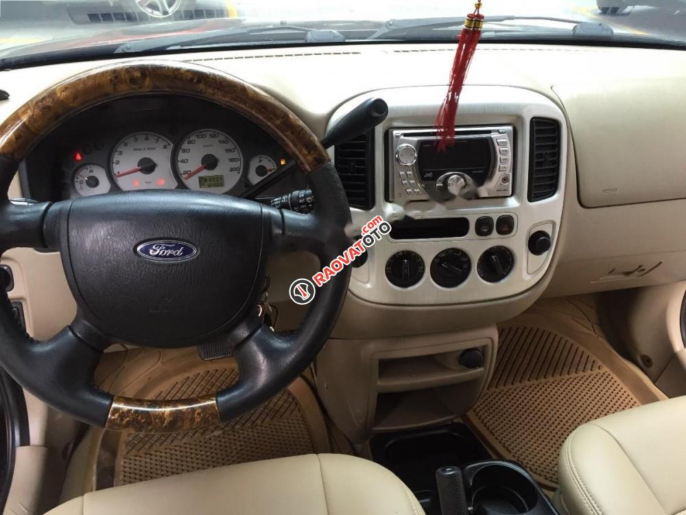 Bán Ford Escape XLT 2.3 2004, màu đen số tự động-9