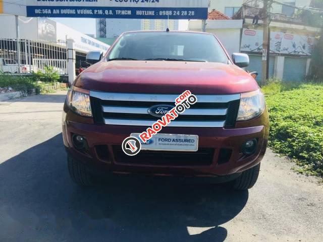 Cần bán Ford Ranger XLS AT đời 2015, màu đỏ xe gia đình-1