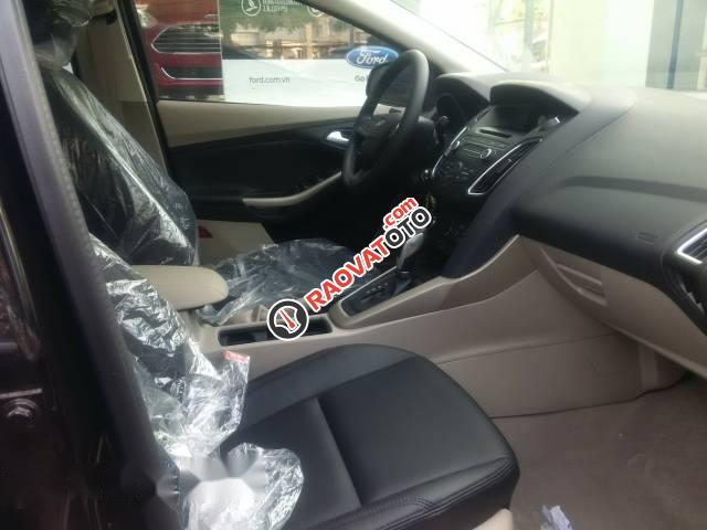 Cần bán Ford Focus 1.5 AT đời 2017, màu nâu, giá 620tr-1