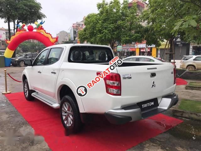 Cần bán xe Mitsubishi Triton 2.4 Mivec sản xuất 2017, màu trắng-3