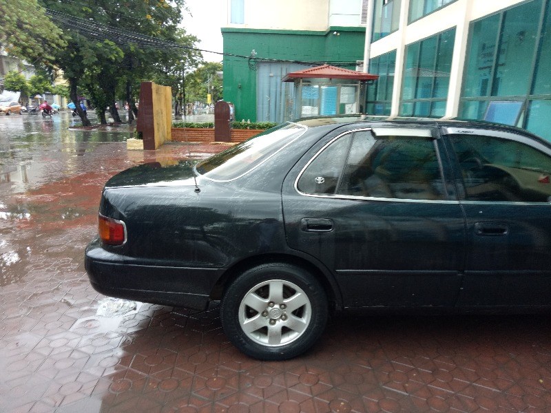 Bán Toyota Camry 1997, màu đen, xe nhập-2