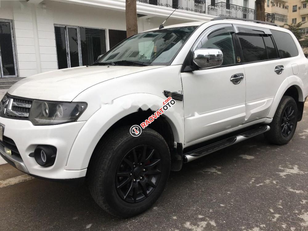 Cần bán lại xe Mitsubishi Pajero Sport đời 2012, màu trắng như mới, 595tr-0