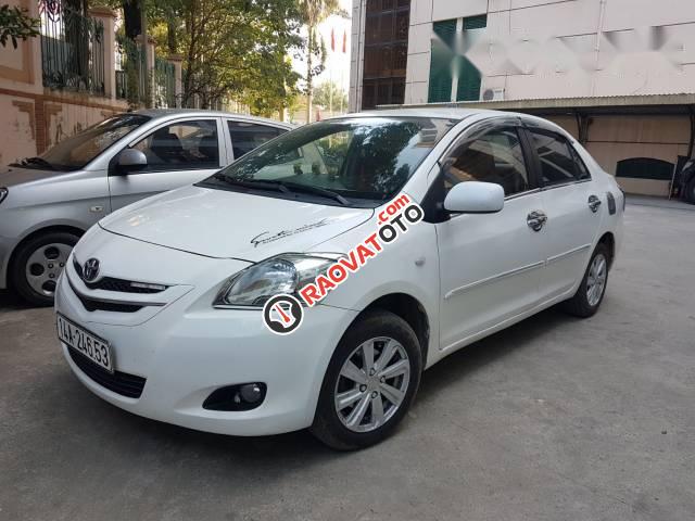 Cần bán gấp Toyota Vios MT đời 2009, màu trắng-0