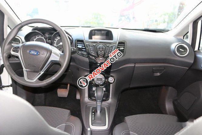 Cần bán Ford Fiesta 1.5AT Sport 2017, màu trắng, giá chỉ 515 triệu-9