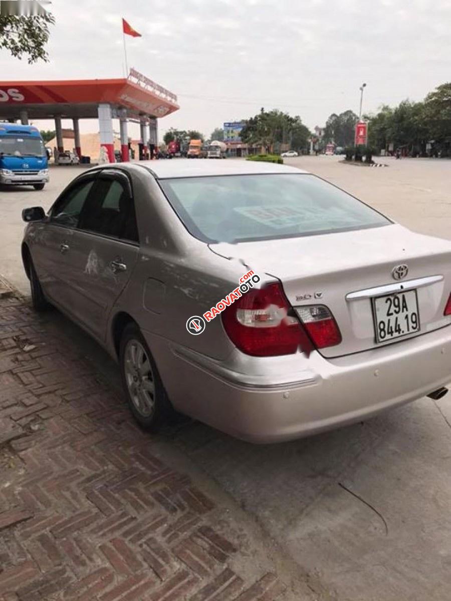 Cần bán gấp Toyota Camry đời 2002, màu bạc-3