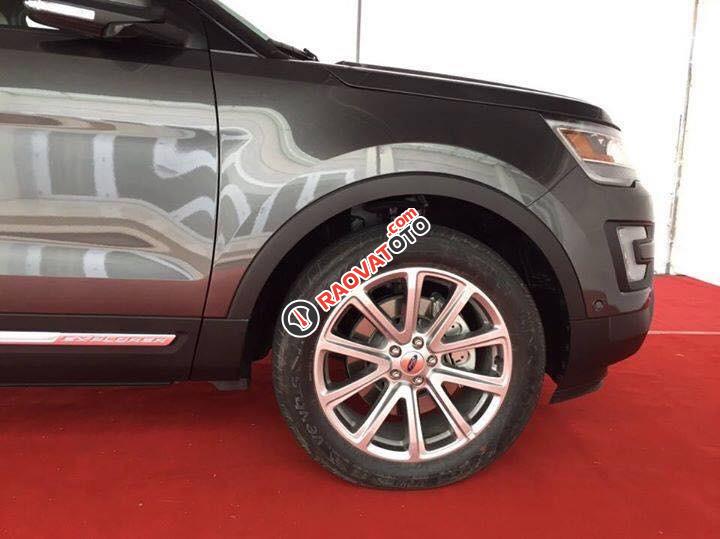 Ford Giải Phóng - Ford Explorer 2017, giá cực tốt, khuyến mại cực cao, liên hệ Mr Tuấn 0986473879-2