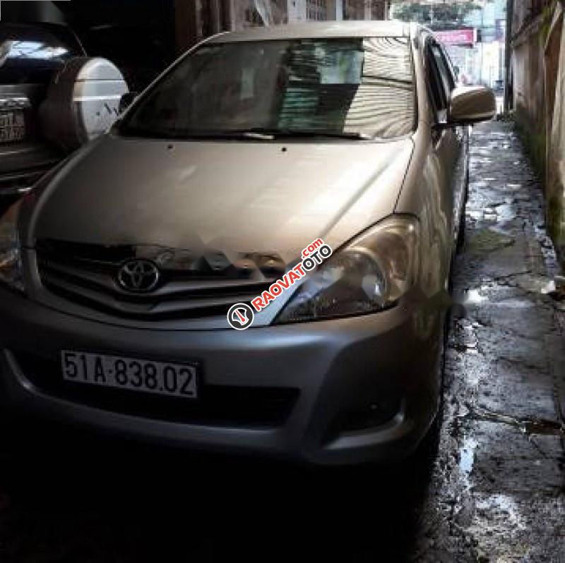 Bán Toyota Innova G đời 2009, màu bạc giá cạnh tranh-1