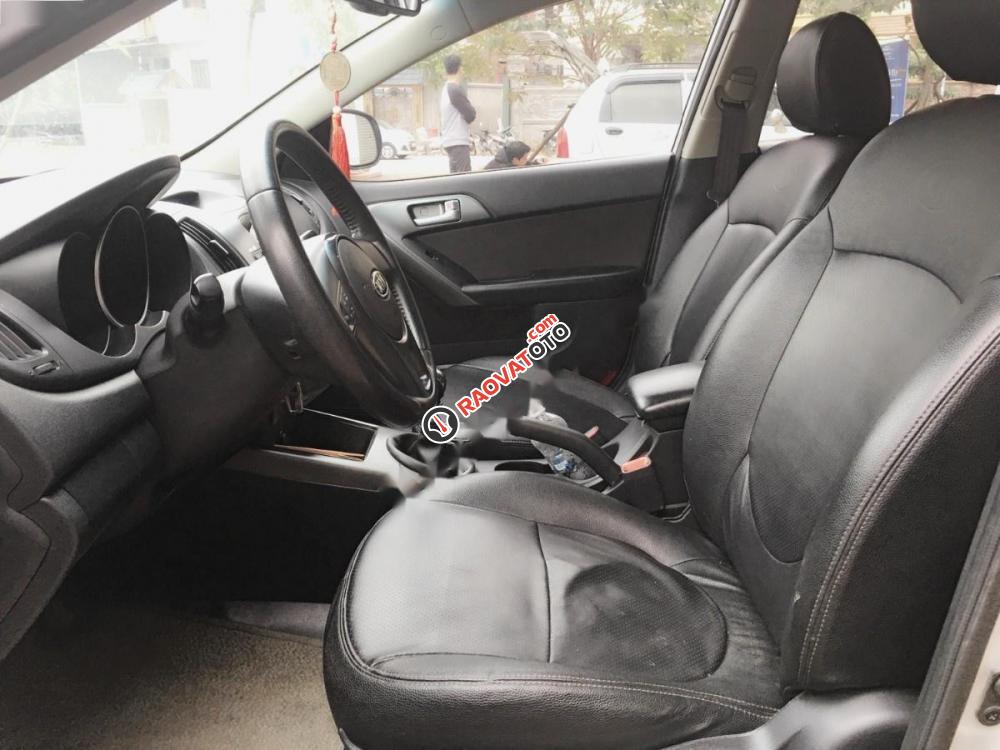 Cần bán gấp Kia Cerato đời 2010, màu bạc, nhập khẩu nguyên chiếc số sàn-5