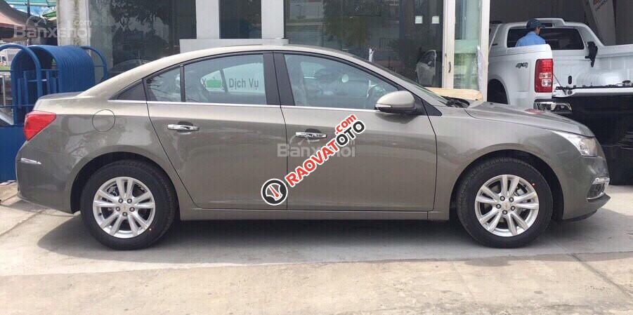 Chevrolet Cruze LT đời 2017, giá cạnh tranh, ưu đãi khủng, LH ngay 0901.75.75.97-Mr. Hoài để được giá tốt-9