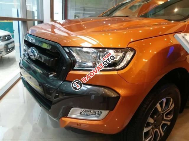 Bán xe Ford Ranger Wildtrak 3.2 đời 2017, màu cam-1