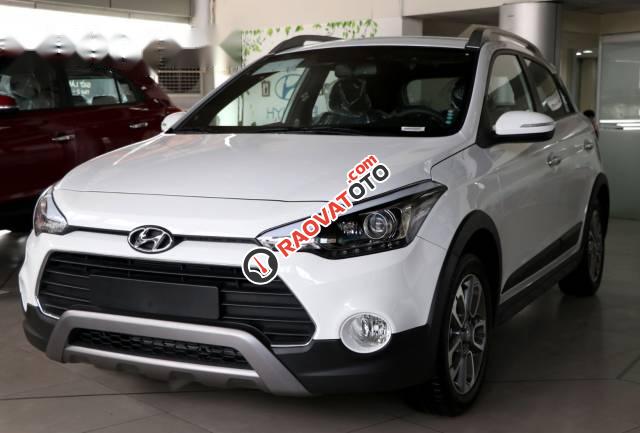 Cần bán Hyundai i20 Active đời 2017, màu trắng-1