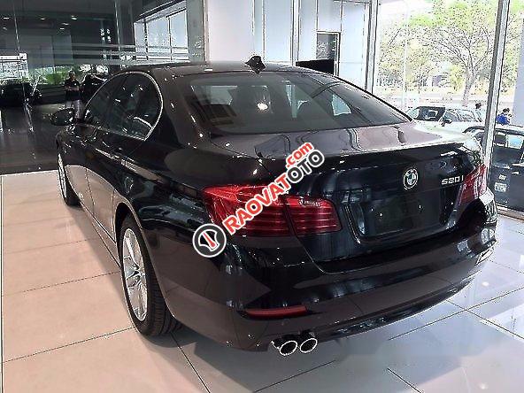 Bán xe BMW 528i 2017, màu đen, giá tốt-2