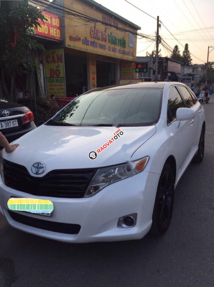 Cần bán xe Toyota Venza 3.5 AWD 2009, màu trắng, xe nhập, 960 triệu-0