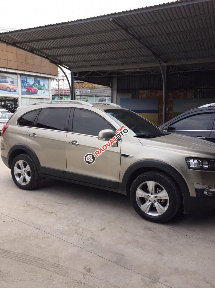 Bán Chevrolet Captiva LTZ 2.4 AT đời 2013, màu vàng cát, giá tốt-2