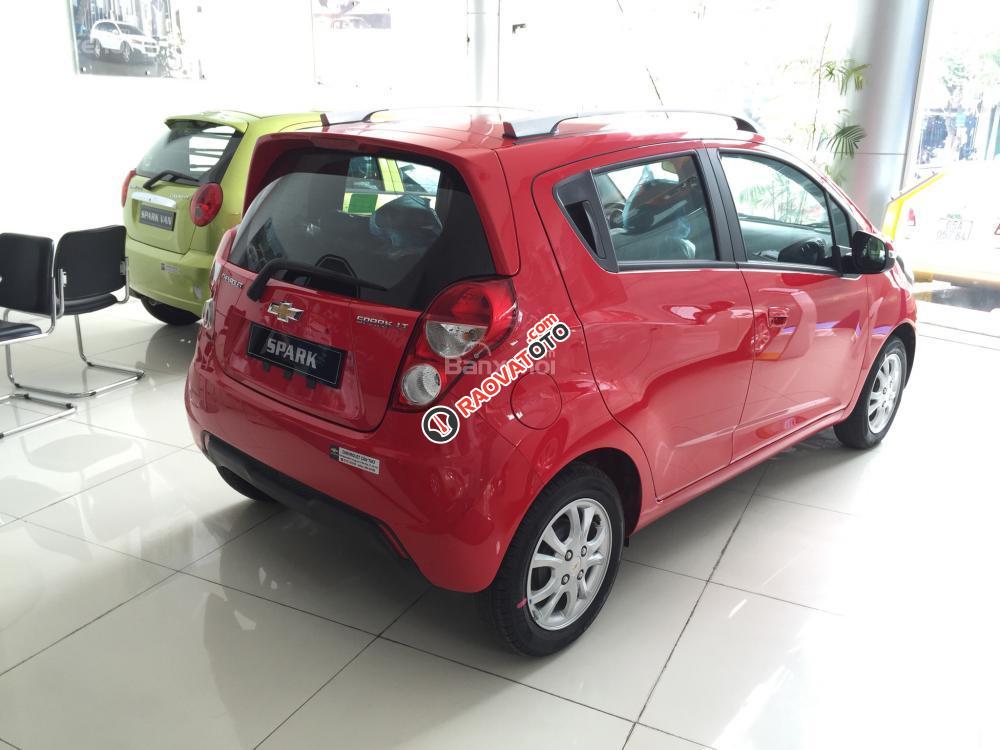 Chevrolet Spark LT 1.2 2017 giá cạnh tranh, ưu đãi tốt, LH ngay 0901.75.75.97 - Mr. Hoài để nhận báo giá tốt nhất-9