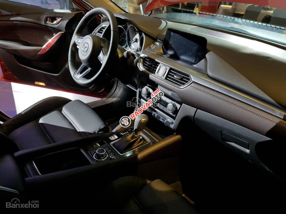 Cần bán Mazda 6 2.0 năm 2017, xe đẹp-1