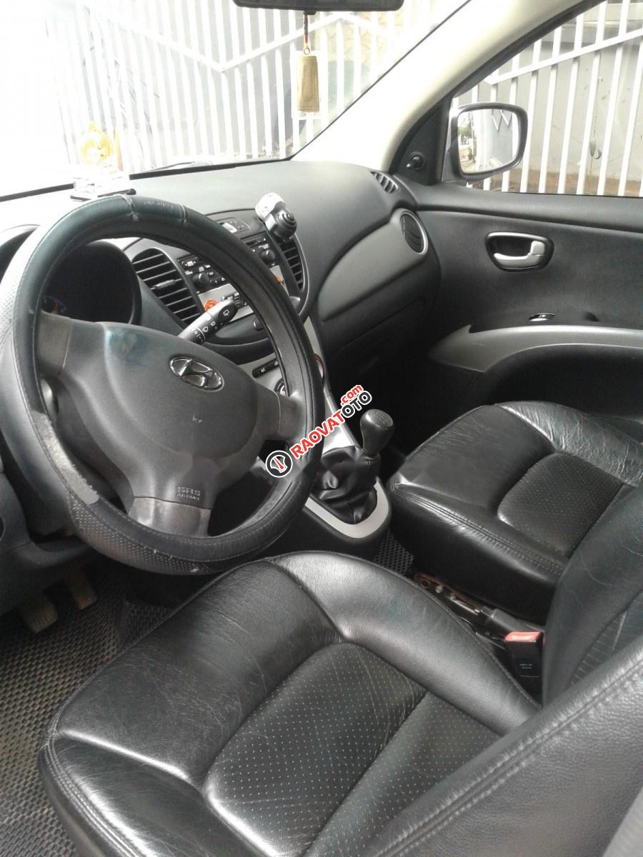 Bán Hyundai i10 đời 2009, màu bạc, xe nhập xe gia đình, giá chỉ 285 triệu-2