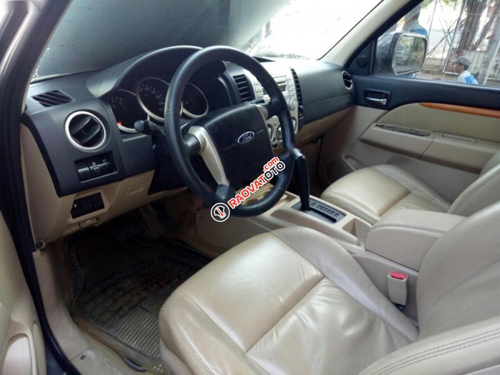 Bán Ford Everest 2.5L 4x2 AT sản xuất 2011, màu bạc-2