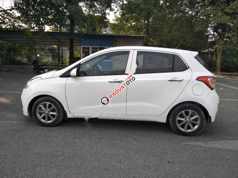 Bán ô tô Hyundai Grand i10 1.0 MT đời 2015, màu trắng, nhập khẩu nguyên chiếc số sàn-5