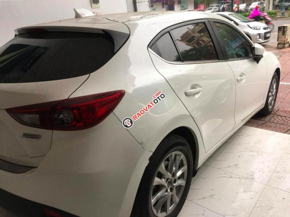 Bán Mazda 3 1.5AT đời 2016, màu trắng, giá 660tr-3