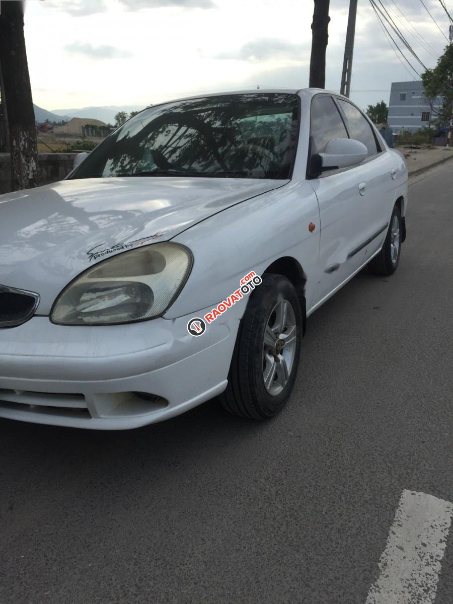 Bán ô tô Daewoo Nubira II 2.0 đời 2002, màu trắng còn mới, giá chỉ 105 triệu-0