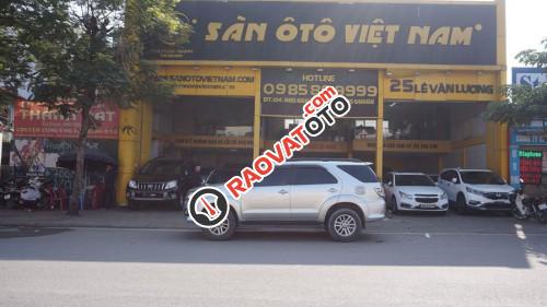 Cần bán xe Toyota Fortuner, 2013 số tự động-2