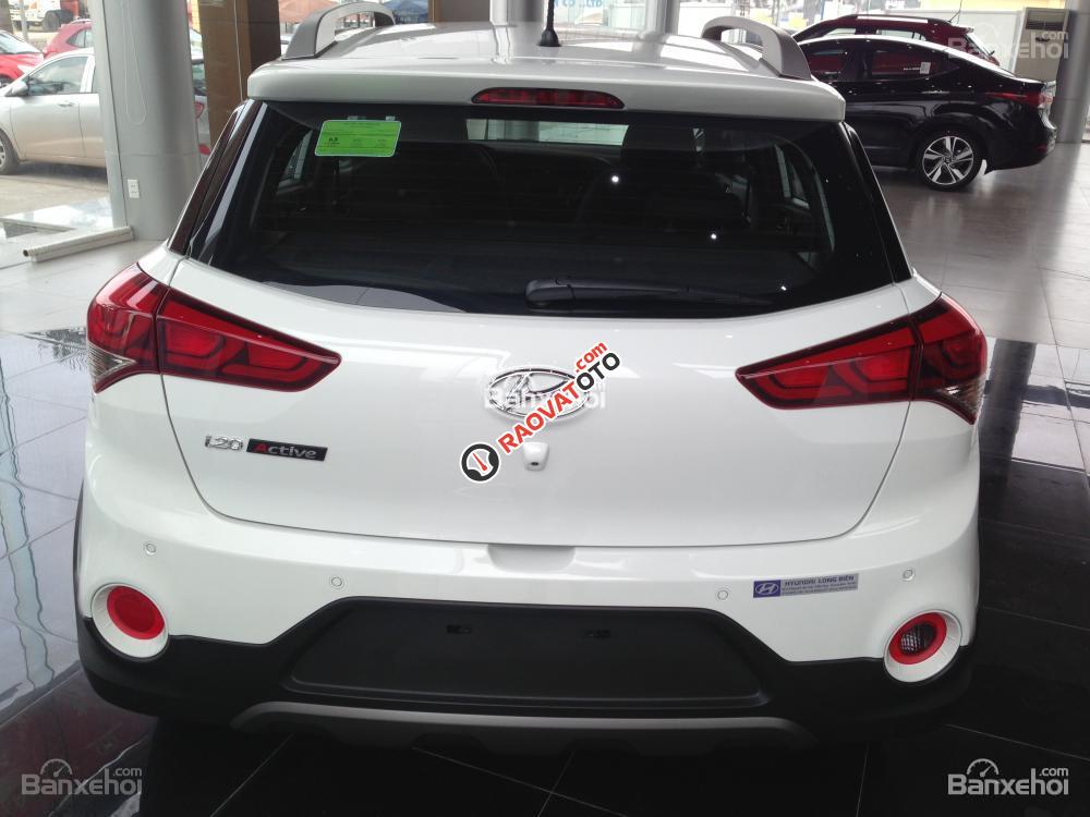 Hyundai Long Biên - Bán xe Hyundai i20 Active đời 2017, màu trắng, nhập khẩu giá cạnh tranh-2