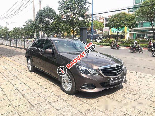 Bán Mercedes E200 năm 2015, màu nâu, nhập khẩu nguyên chiếc-4