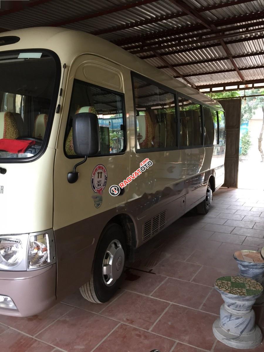 Cần bán gấp Hyundai County năm 2012, màu kem-4