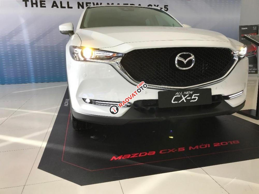 Cần bán xe Mazda CX 5 2.0 AT năm 2017, màu trắng-0