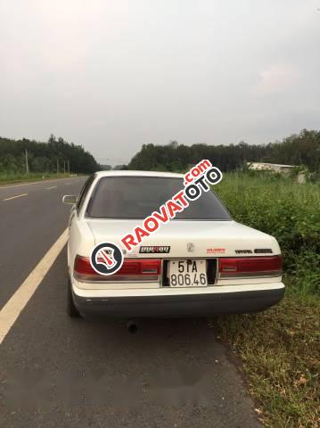 Cần bán xe Toyota Cressida đời 1989, màu trắng, 105 triệu-1