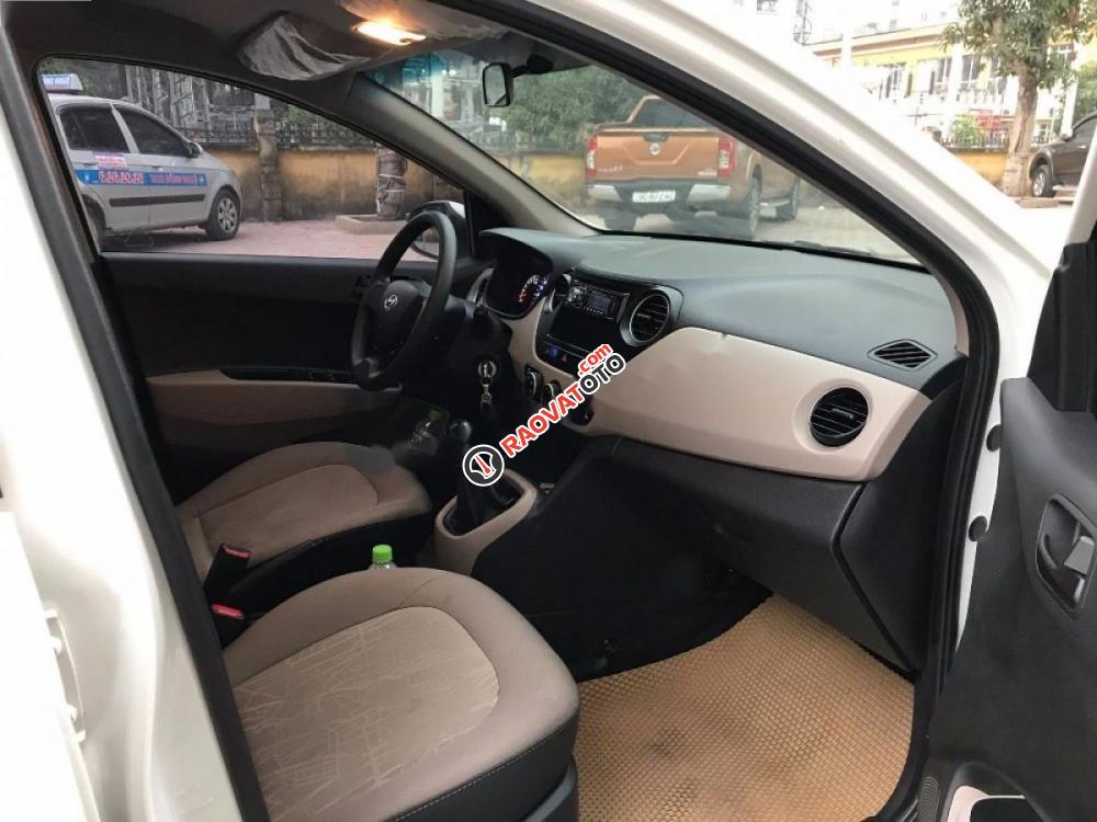 Cần bán gấp Hyundai Grand i10 1.2 MT Base đời 2016, màu trắng, nhập khẩu số sàn, giá chỉ 358 triệu-2