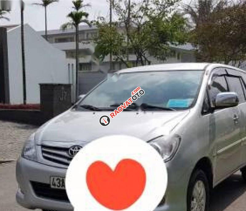 Cần bán gấp Toyota Innova G sản xuất 2011, màu bạc chính chủ, giá cạnh tranh-4