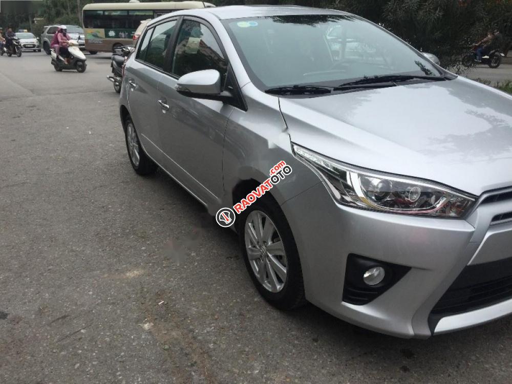 Cần bán xe Toyota Yaris 1.5G năm 2017, màu bạc, nhập khẩu còn mới, 655tr-1