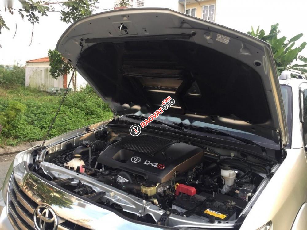 Cần bán lại xe Toyota Fortuner 2.5G đời 2013, màu bạc số sàn, giá 790tr-6