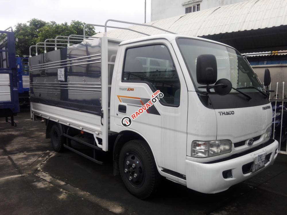 Bán ô tô tải nhẹ Kia K165 màu trắng 2T4, thùng mui bạc dài 3m5-0