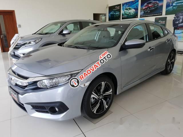 Bán Honda Civic đời 2017, màu bạc-1