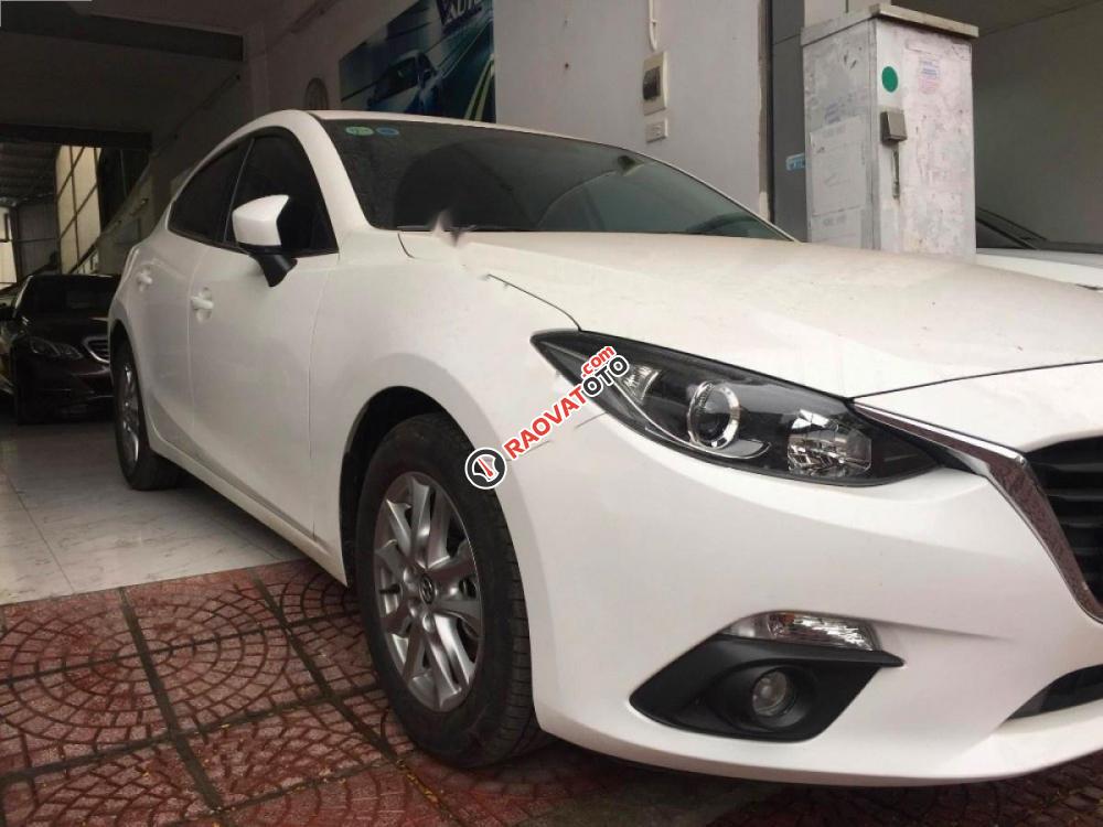 Bán Mazda 3 1.5AT đời 2016, màu trắng, giá 660tr-4