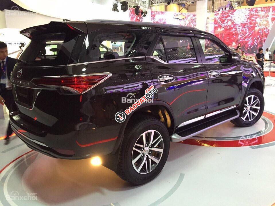 Toyota Fortuner 2017 màu đen - Hỗ trợ mua xe trả góp, thủ tục nhanh gọn/ Hotline: 0973.306.136-19